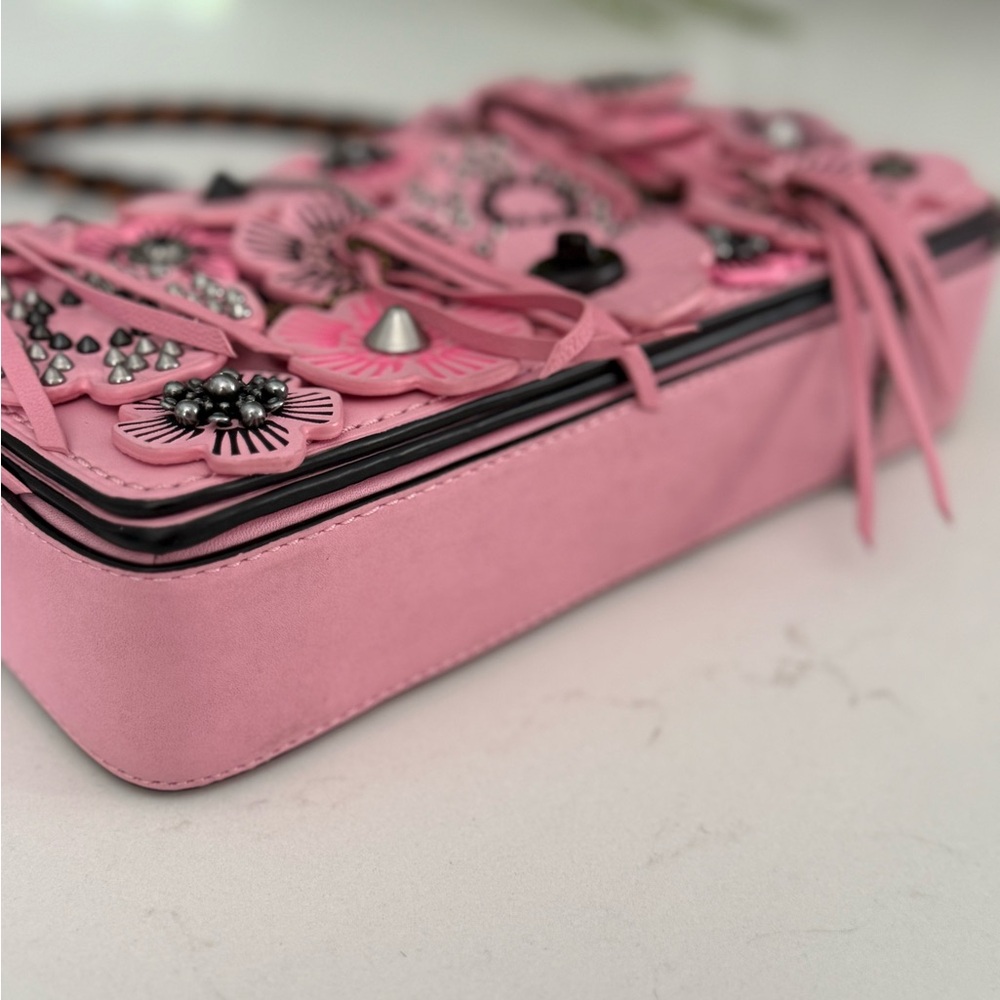 COACH 1941 Wild Tea Rose Dinky Petal Pink ~ EUC - Picture 9 of 15